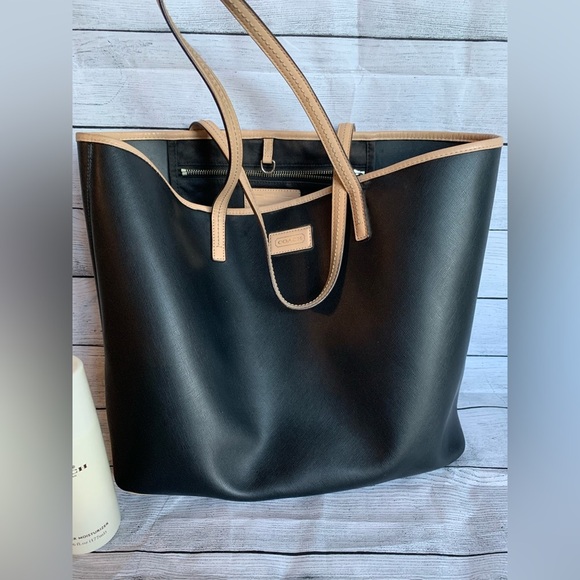 Coach black large Metro tote bag with leather cleaner - Picture 4 of 14